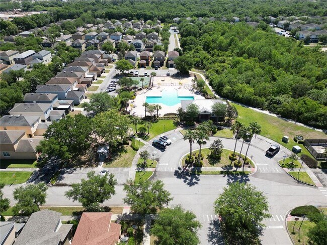 Building Photo - 9136 Hillcroft Dr