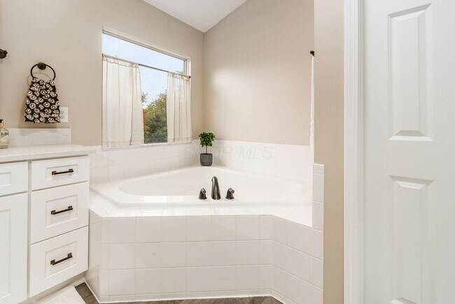 Building Photo - 9550 Mission Dr