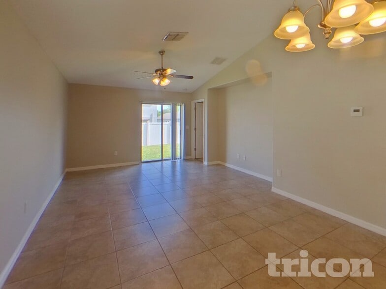 Building Photo - 12742 Lemon Pepper Dr