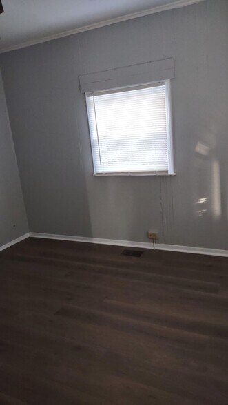 Building Photo - 726 Ben Hur Ave