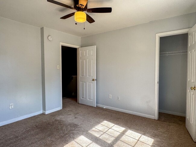 Building Photo - 24502 Lake Dr