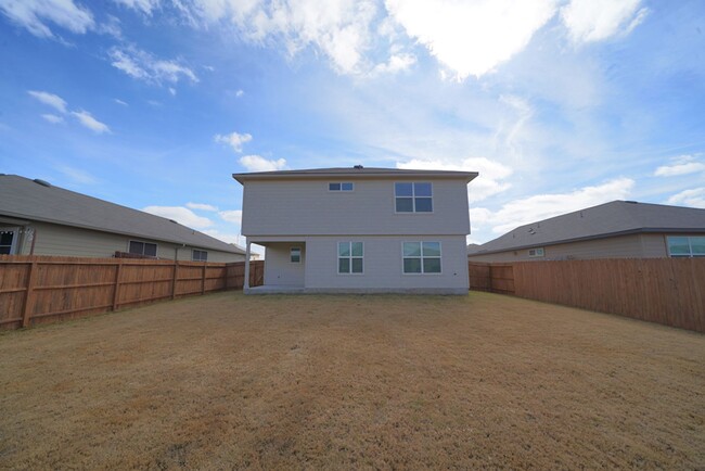 Building Photo - Like New Home in Red River Ranch (Cibolo)!