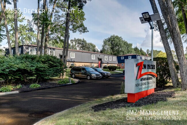 Building Photo - 2153 Decker Rd