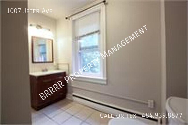 Building Photo - 1007 Jeter Ave