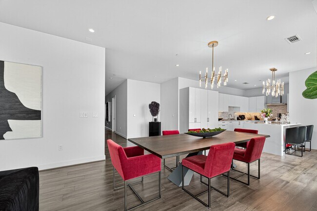 Building Photo - 4521 San Felipe St