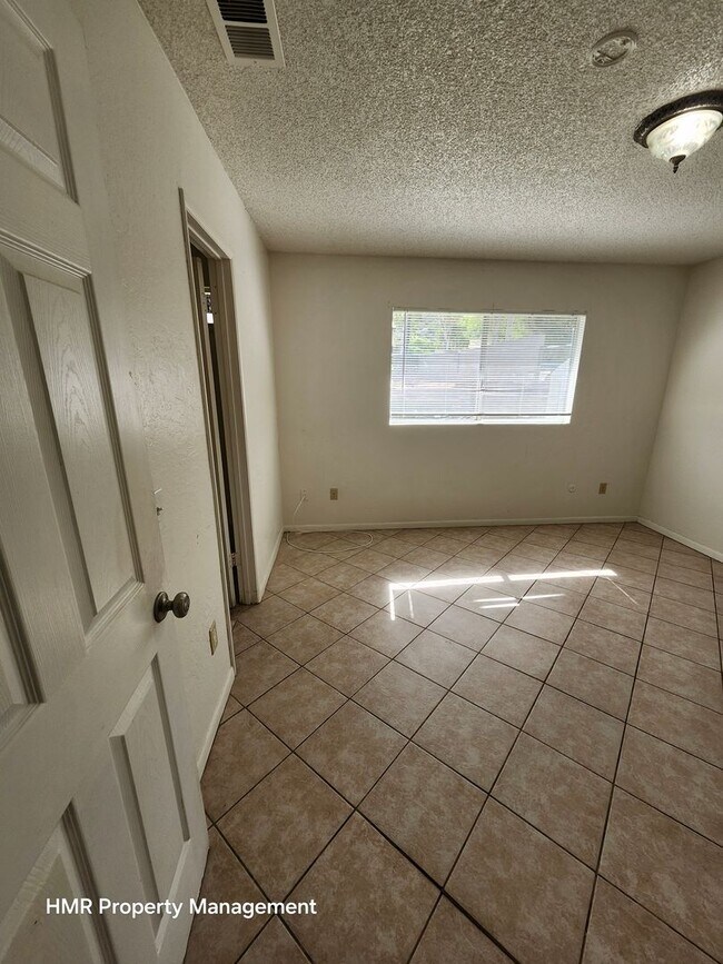 Building Photo - Beautiful House Norco