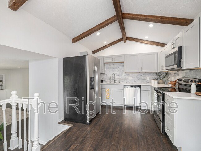 Building Photo - 11736 Quail Dr