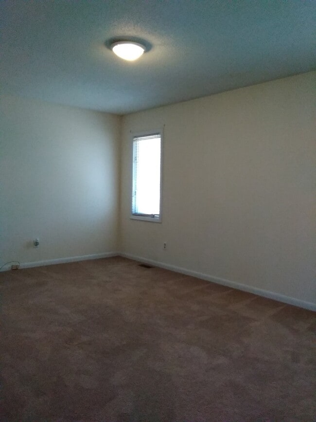 Building Photo - 8580 Tartan Rd