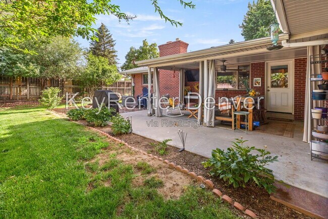 Building Photo - 4450 Yarrow St