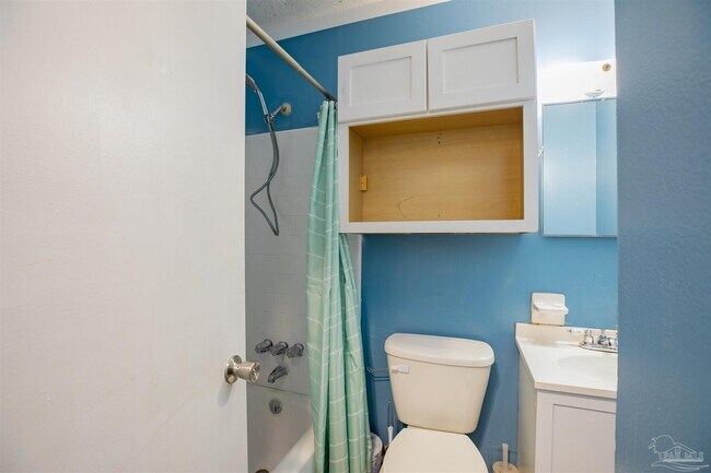 Building Photo - 4381 Bixby Cir