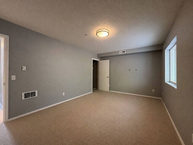 Building Photo - 2677 NW Preston Ct