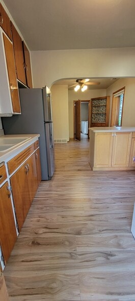 Building Photo - N42W5926 Hamilton Rd