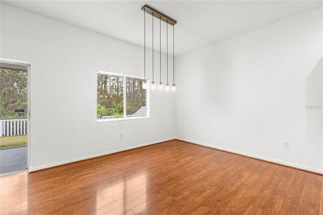 Building Photo - 10525 Lucaya Dr