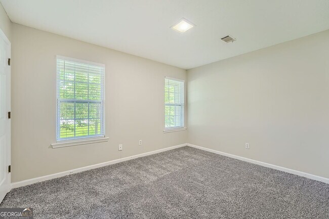 Building Photo - 493 Old Canton Rd