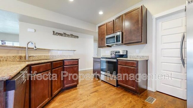 Building Photo - 1472 Moraine Valley Dr