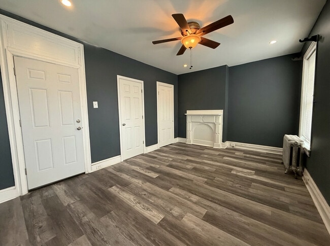 Building Photo - 347 Kerlin St