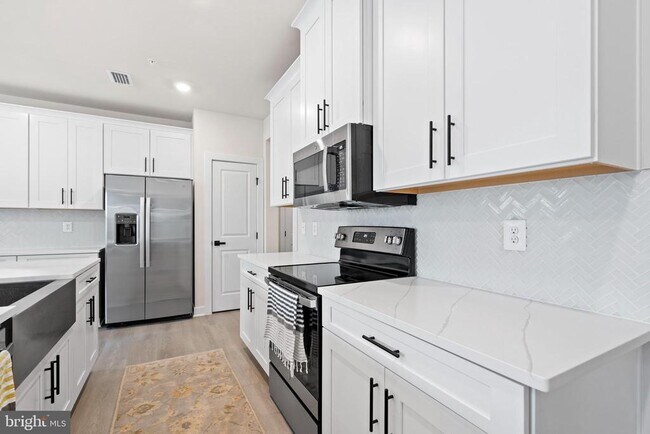 Building Photo - 12850 Mosaic Pk Wy