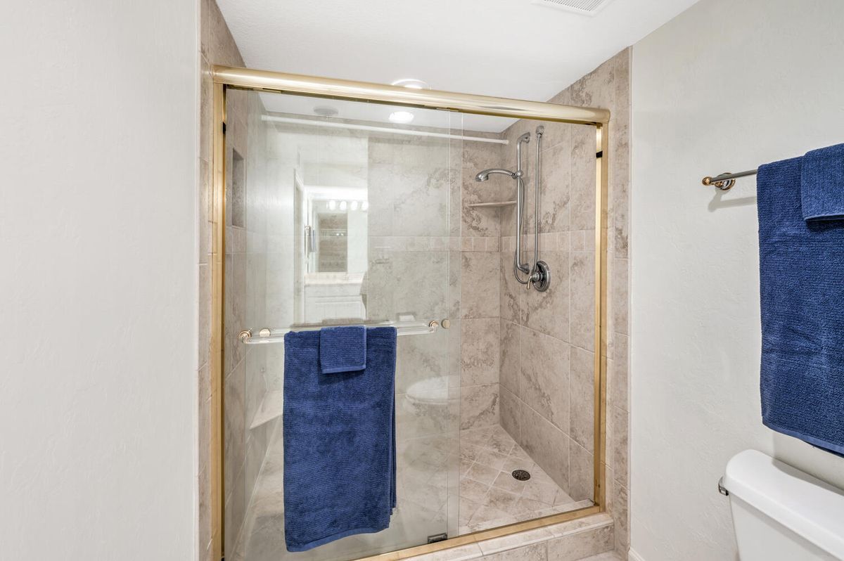 Building Photo - 4551 Gulf Shore Blvd N