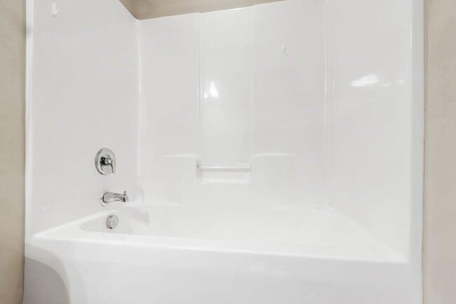 Building Photo - Refined Living: 3BR Townhome in Morrisville’s Keystone Park!