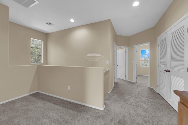 Building Photo - 680 Forest Peak St