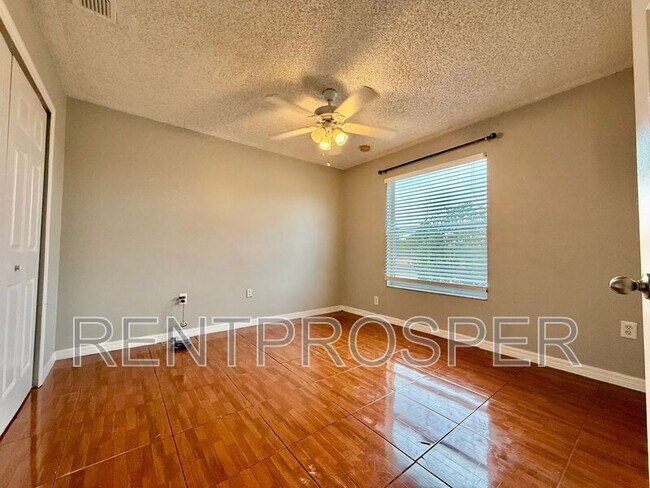 Building Photo - 677 Elbridge Dr