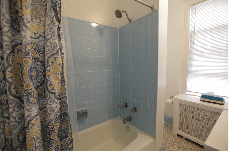 Building Photo - 3210 17th St NW