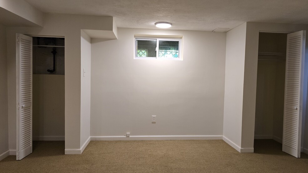 Building Photo - 136 Wesmond Dr