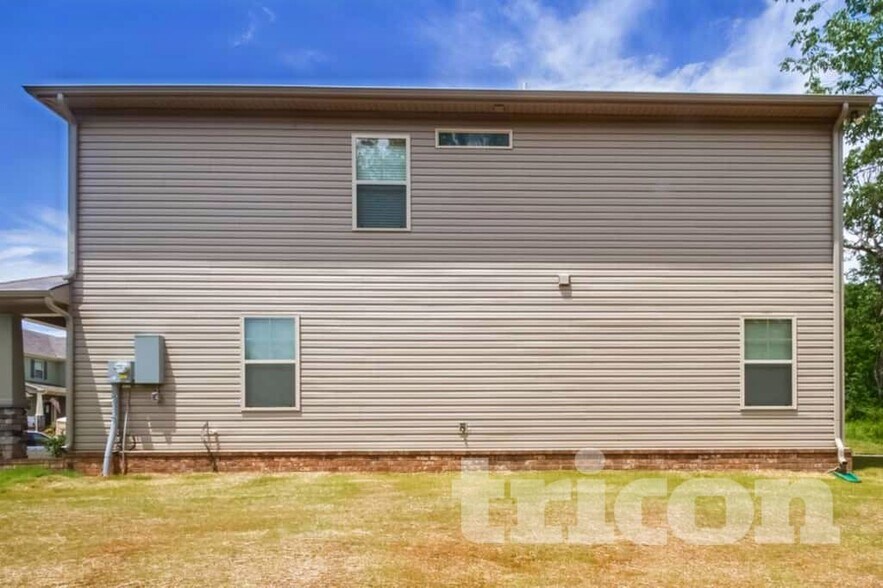 Building Photo - 7100 Colquitt Wy