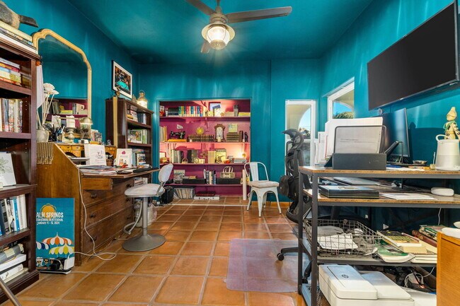 Building Photo - 53845 Avenida Cortez