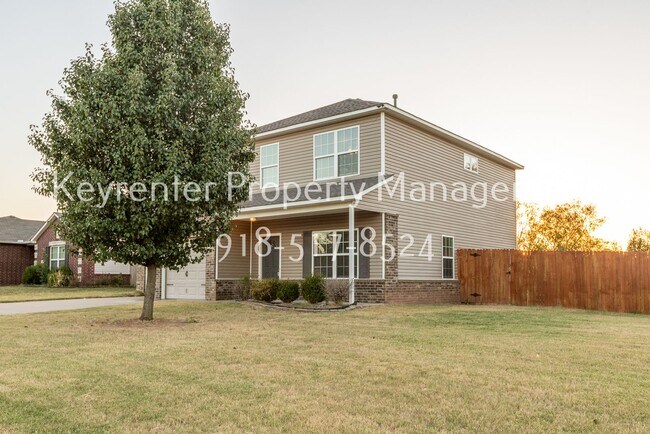 Building Photo - 3 Bed | 2.5 Bath in Broken Arrow!
