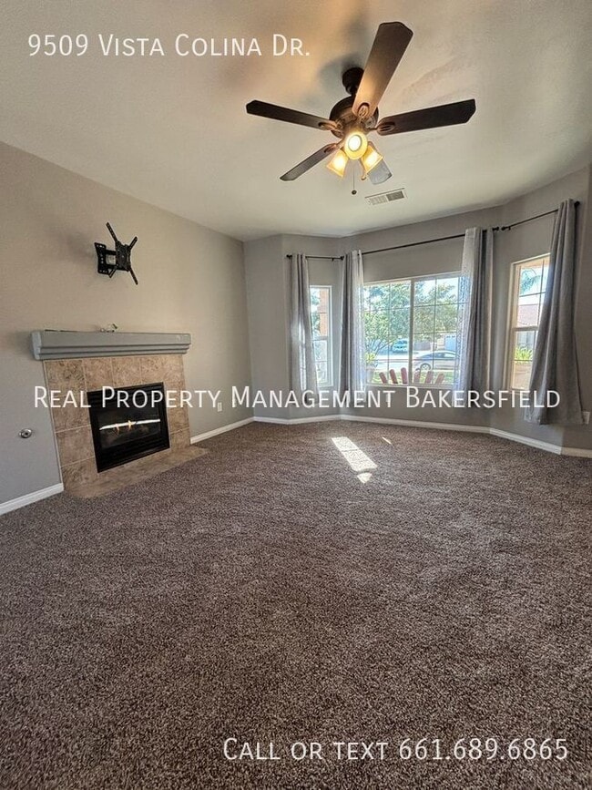 Building Photo - 9509 Vista Colina Dr