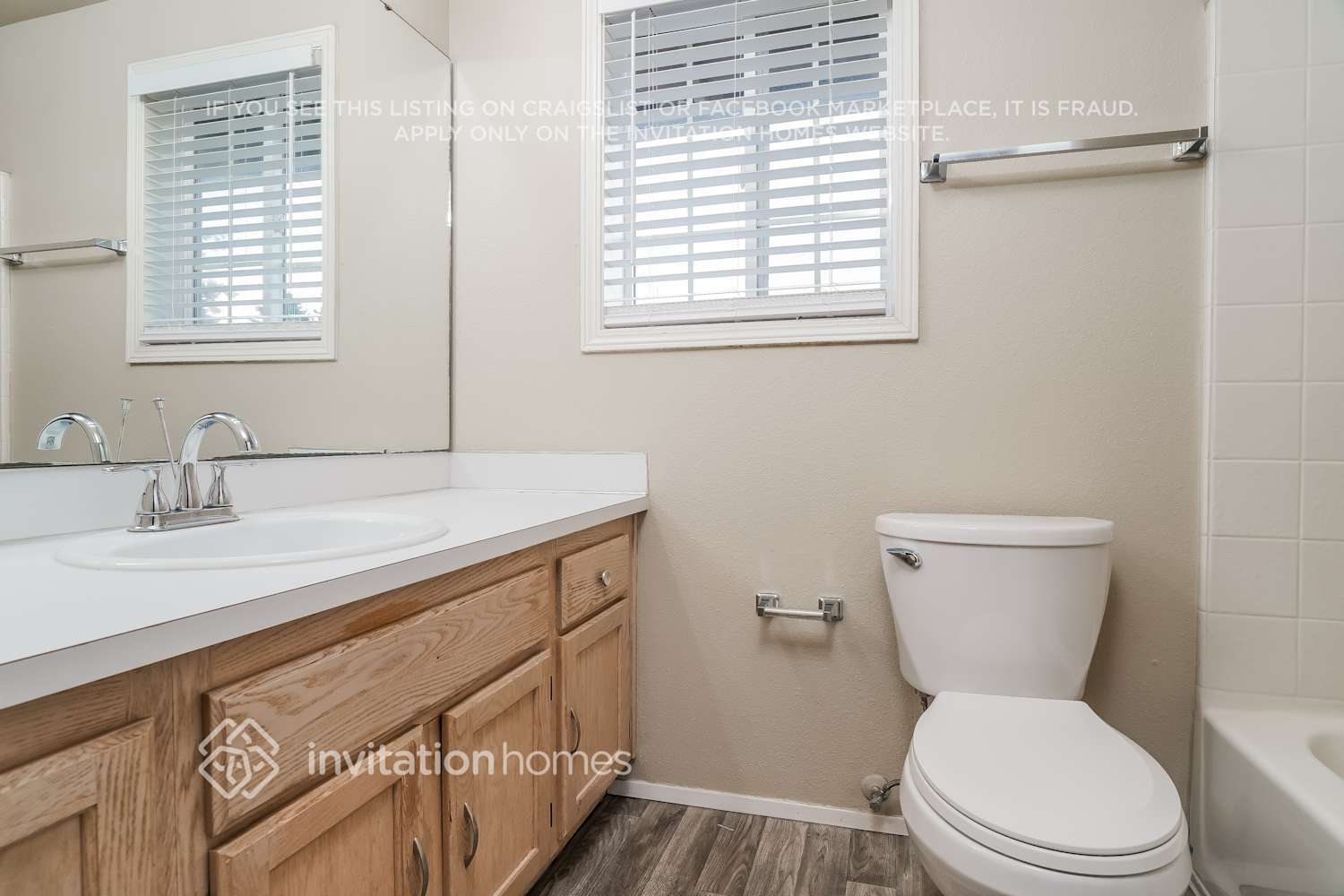 Building Photo - 25107 23rd Ct S