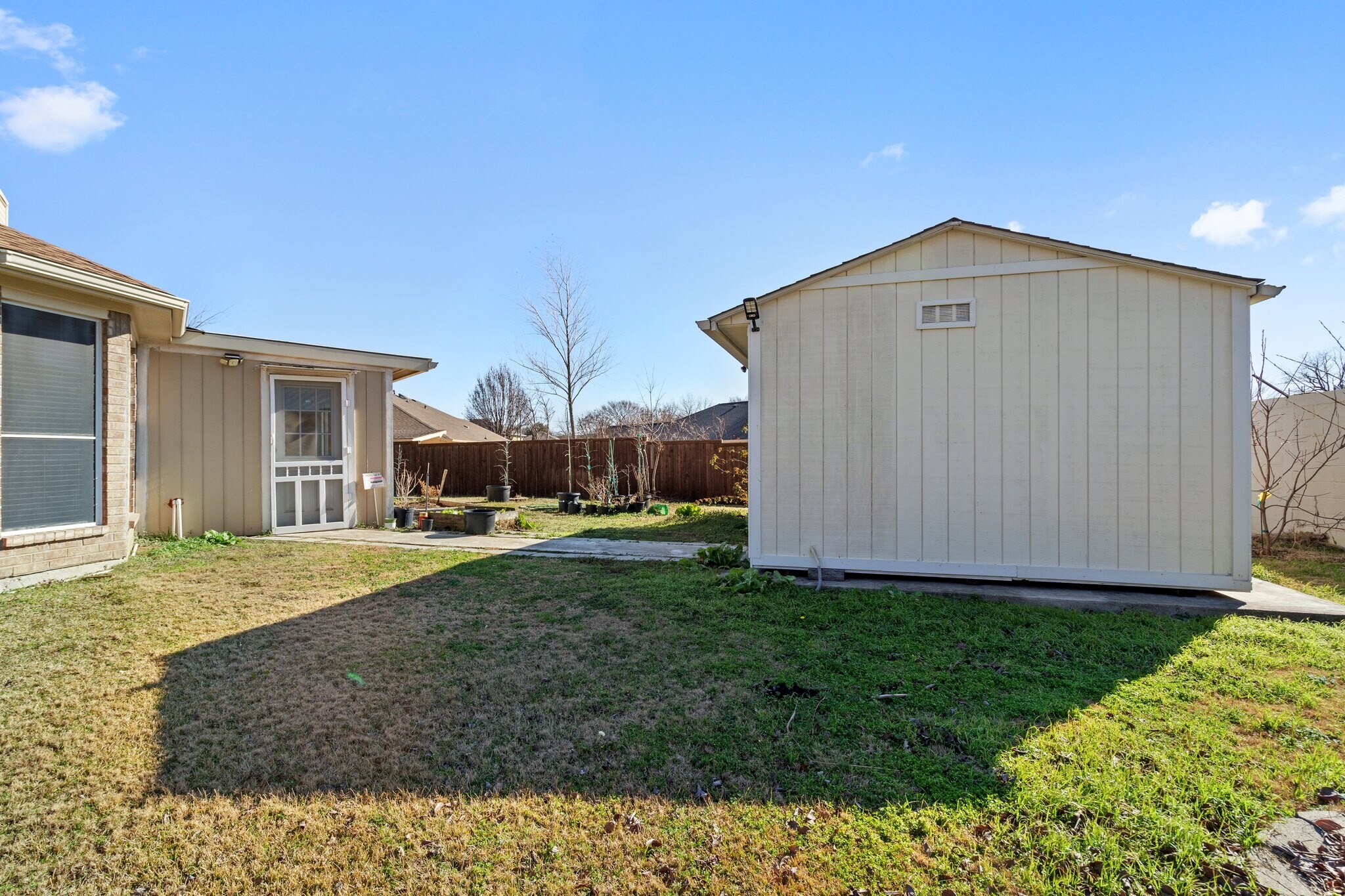 Building Photo - 107 Loda Ct