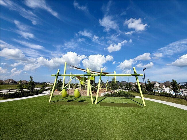 Building Photo - 3518 Grassland Dr