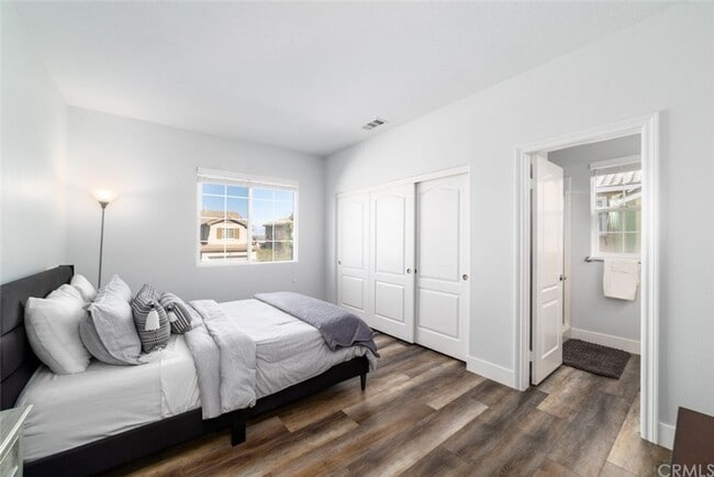 Building Photo - Beautiful Tuscany Hills 5 Bedroom Home