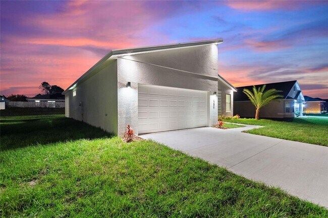Building Photo - 643 James Ct