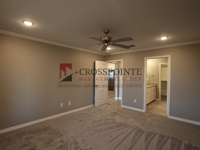 Building Photo - Beautiful 2 Bedroom 2 Bathroom Townhouse in South Tyler! 1/2 OFF FIRST FULL MONTH