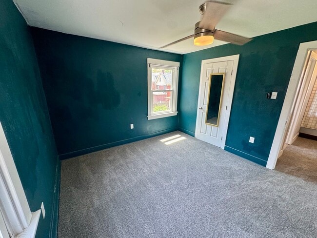 Building Photo - Open Concept 3 Bed 1.5 Bath in Swissville!