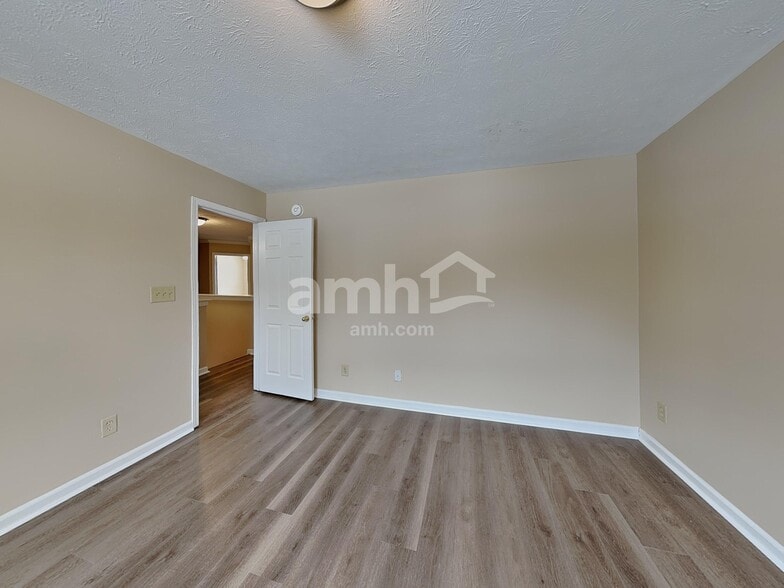 Building Photo - 8036 Chesterhill Way