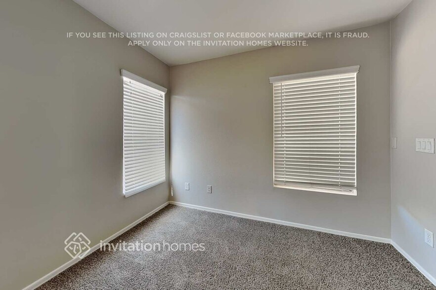 Building Photo - 12729 W Dreyfus Dr
