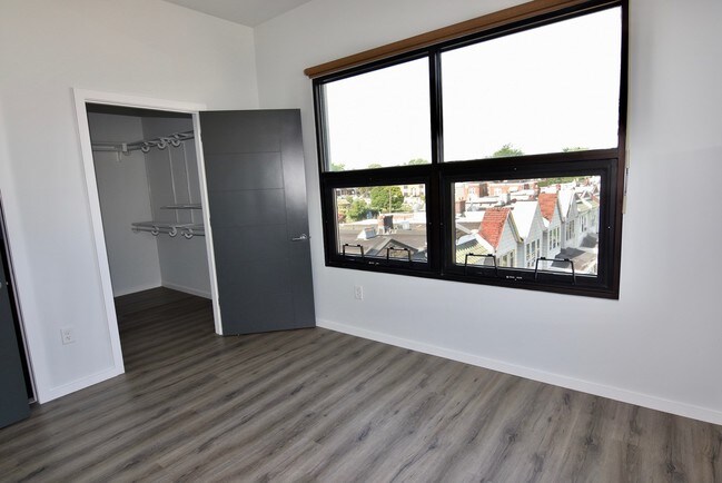 Building Photo - 4800 Brown St