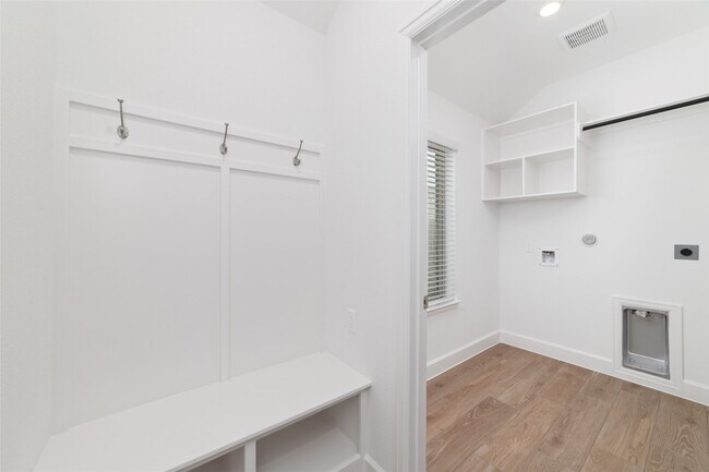 Building Photo - 31019 Star Gazer Rd