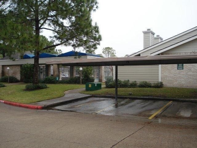 Building Photo - 11983 Bob White Dr