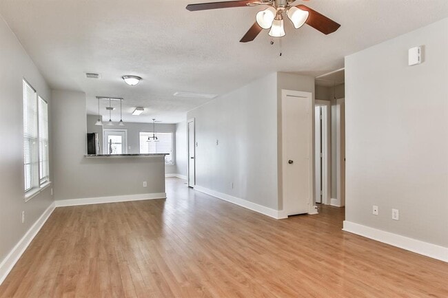 Building Photo - 6219 Spruce Bough Ct