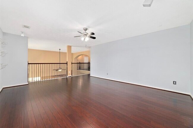 Building Photo - 2218 Laurel Birch Dr