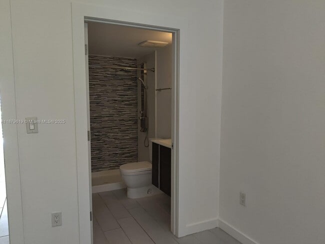 Building Photo - 740 Meridian Ave