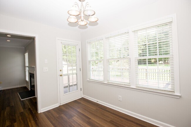 Building Photo - Charming 3-Bed, 2-Bath Home in Pittsboro's Serene Olde Farm Neighborhood! ?????
