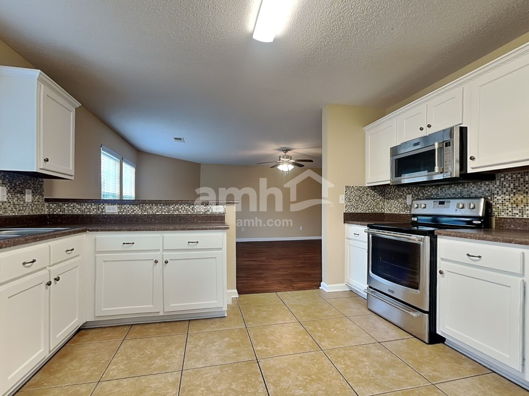 Building Photo - 10098 Chariden Dr