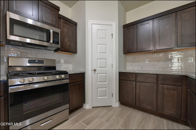 Building Photo - 7830 Estrella