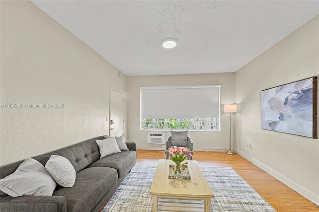 Building Photo - 301 86th St